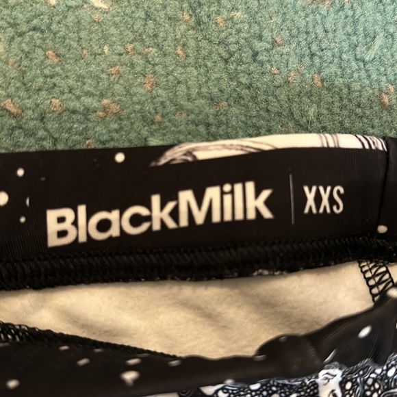 Blackmilk clothing fleece leggings - Picture 3 of 4
